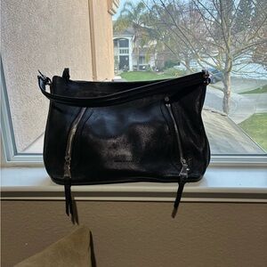Chic Black Leather Shoulder Bag